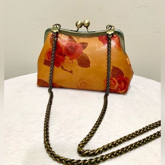 Handmade Genuine Leather Rose Print Kisslock Clutch/Wristlet/Crossbody - Picture 1 of 16
